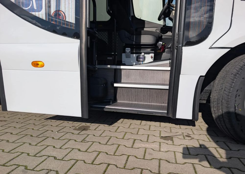 Nieuw Minibus, Elektrische bus Mercedes-Benz eSprinter: afbeelding 18