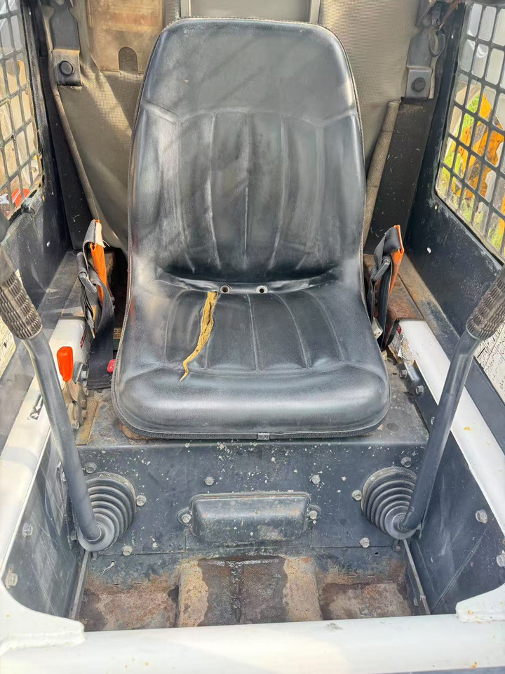 BOBCAT S300 - Schranklader: afbeelding 5 BOBCAT S300 - Schranklader: afbeelding 5