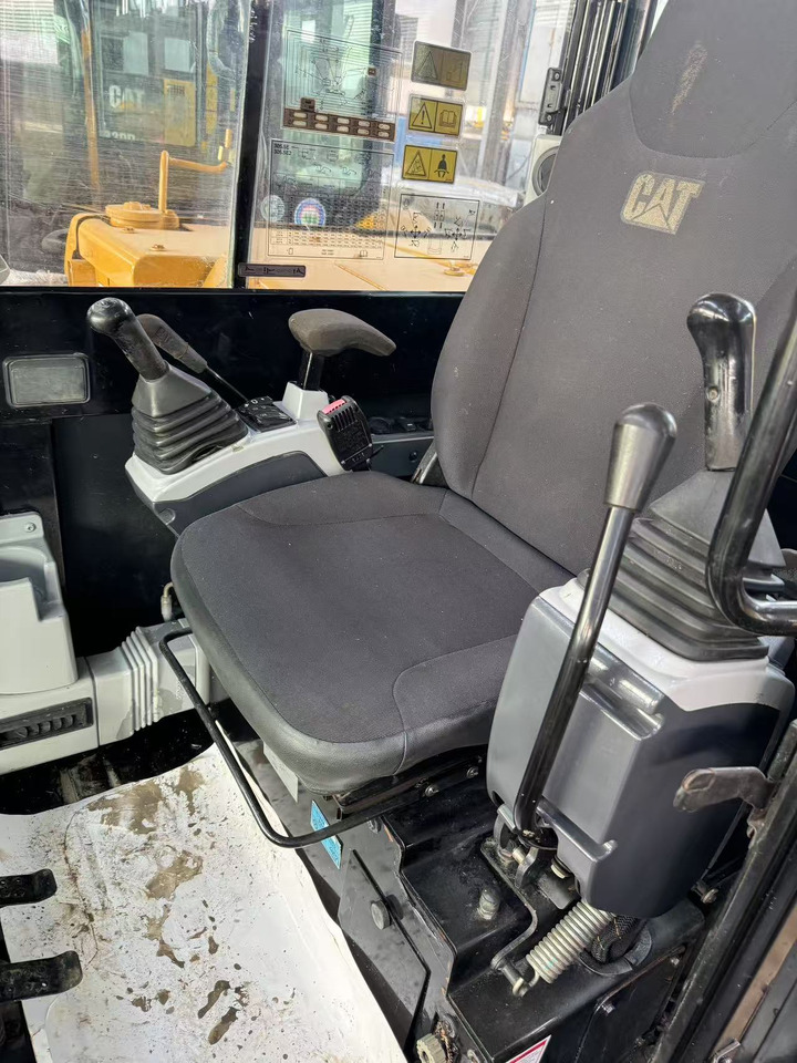 CATERPILLAR 305.5E2 - Minigraafmachine: afbeelding 3 CATERPILLAR 305.5E2 - Minigraafmachine: afbeelding 3