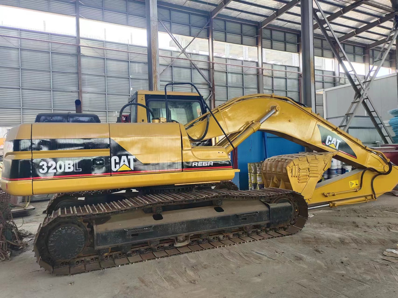 CATERPILLAR 320BL - Rupsgraafmachine: afbeelding 3 CATERPILLAR 320BL - Rupsgraafmachine: afbeelding 3