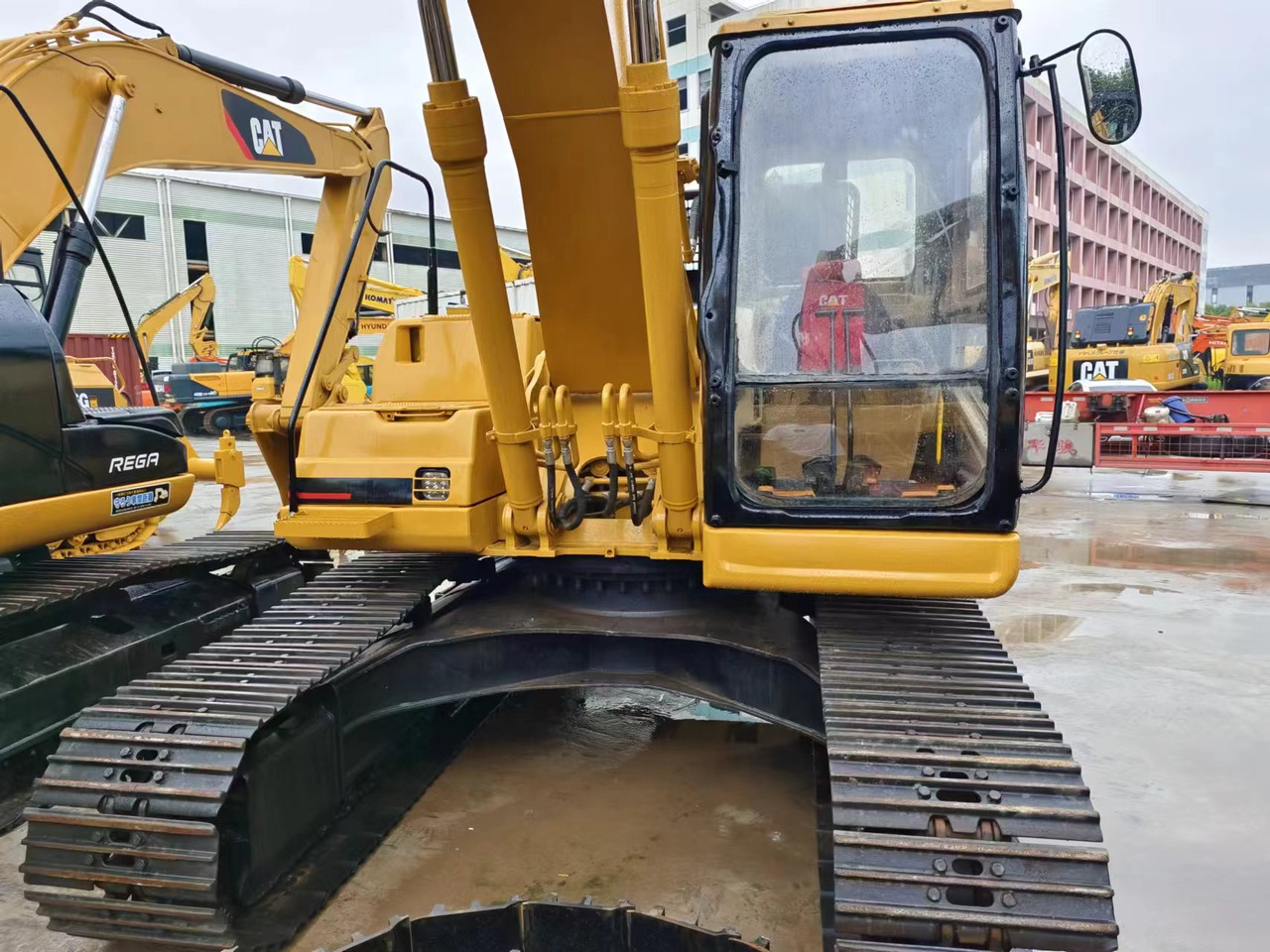 CATERPILLAR 320BL - Rupsgraafmachine: afbeelding 3 CATERPILLAR 320BL - Rupsgraafmachine: afbeelding 3