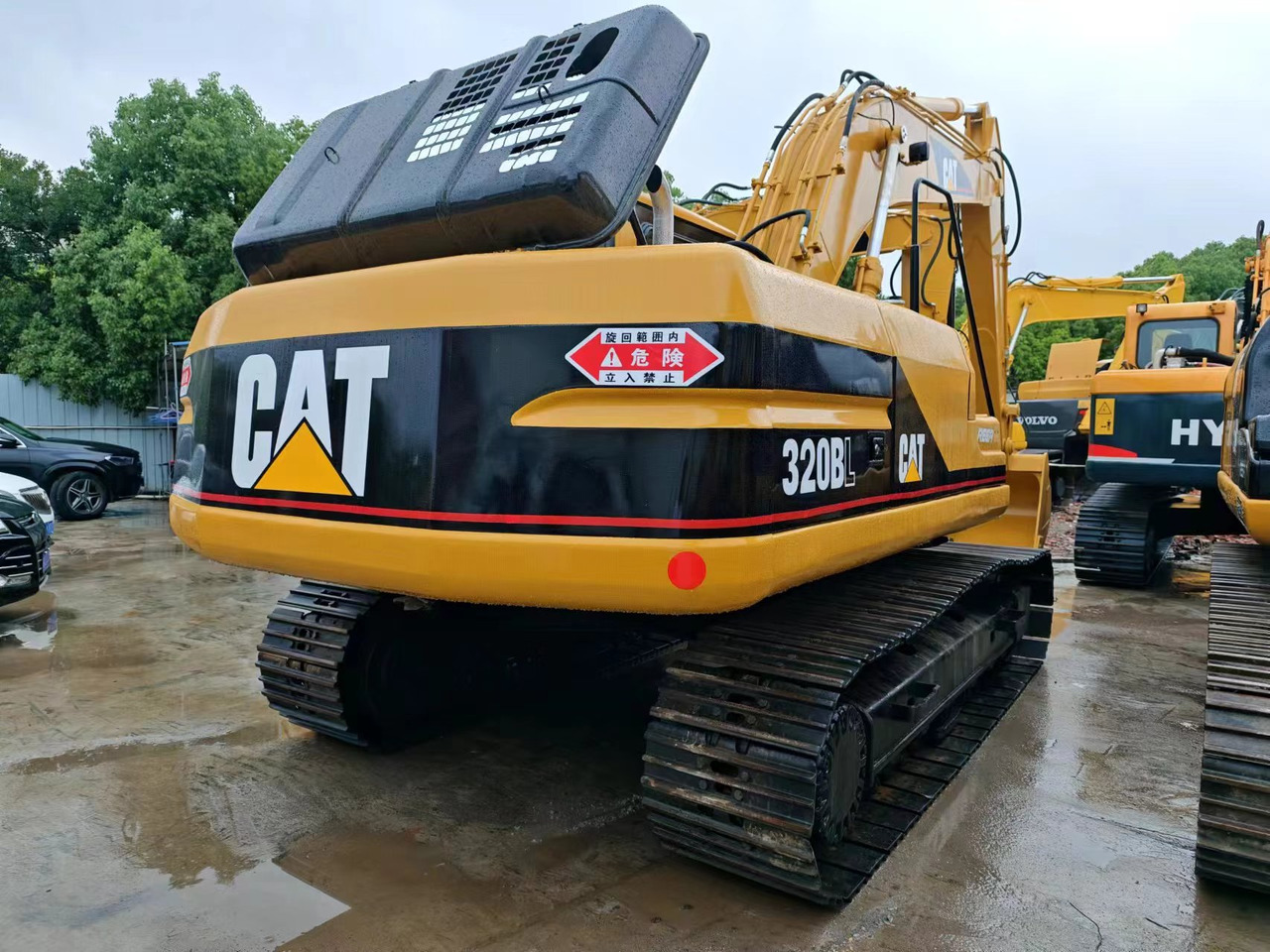 CATERPILLAR 320BL - Rupsgraafmachine: afbeelding 2 CATERPILLAR 320BL - Rupsgraafmachine: afbeelding 2