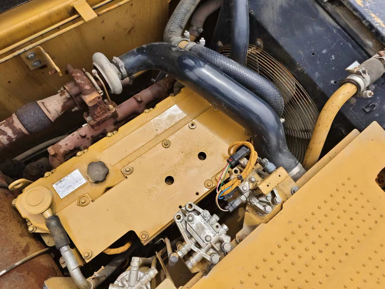 CATERPILLAR 320D2 CAT - Rupsgraafmachine: afbeelding 4 CATERPILLAR 320D2 CAT - Rupsgraafmachine: afbeelding 4