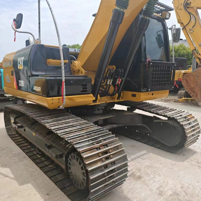 CATERPILLAR 320DL - Rupsgraafmachine: afbeelding 2 CATERPILLAR 320DL - Rupsgraafmachine: afbeelding 2