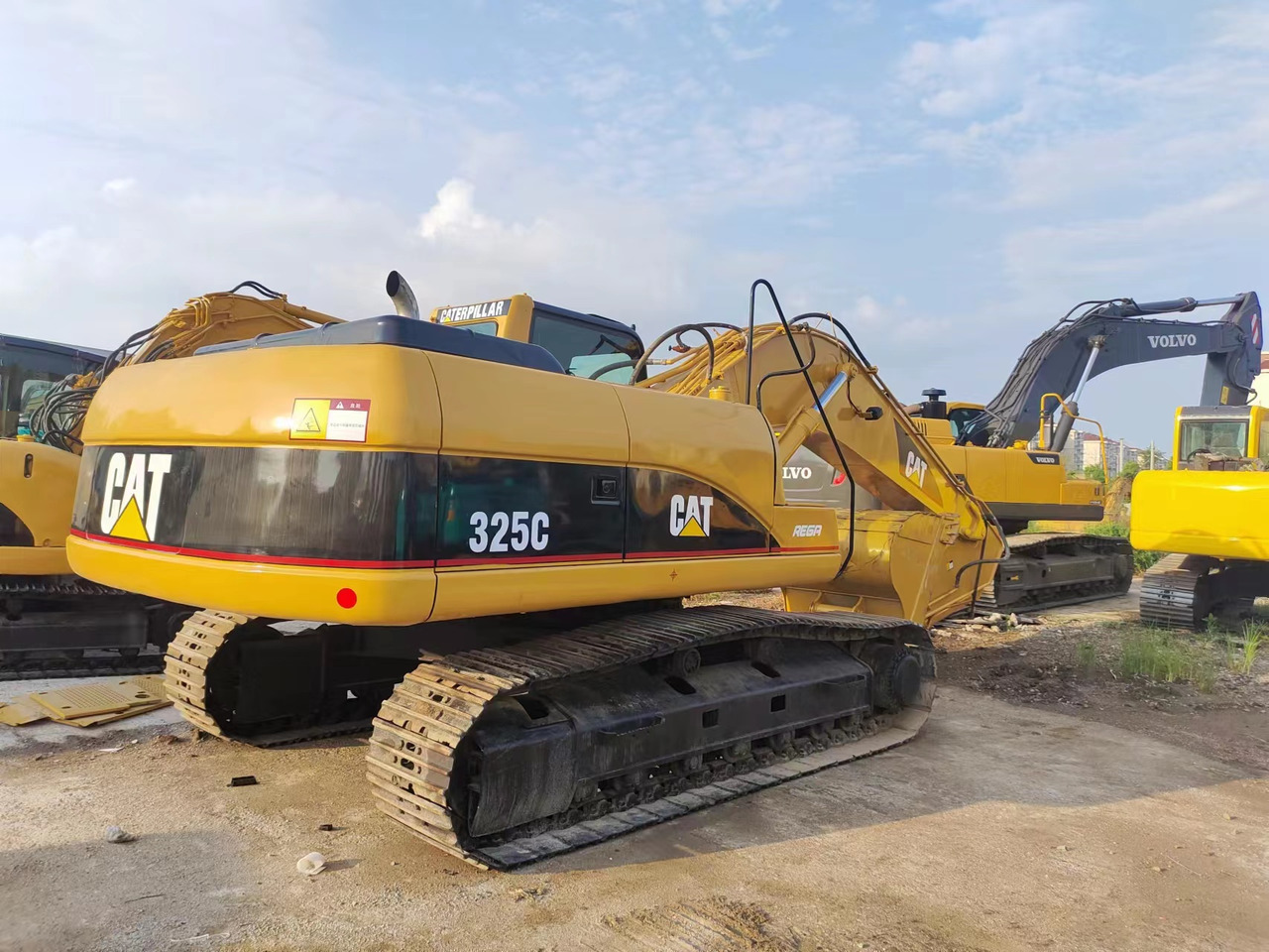 CATERPILLAR 325C - Rupsgraafmachine: afbeelding 2 CATERPILLAR 325C - Rupsgraafmachine: afbeelding 2