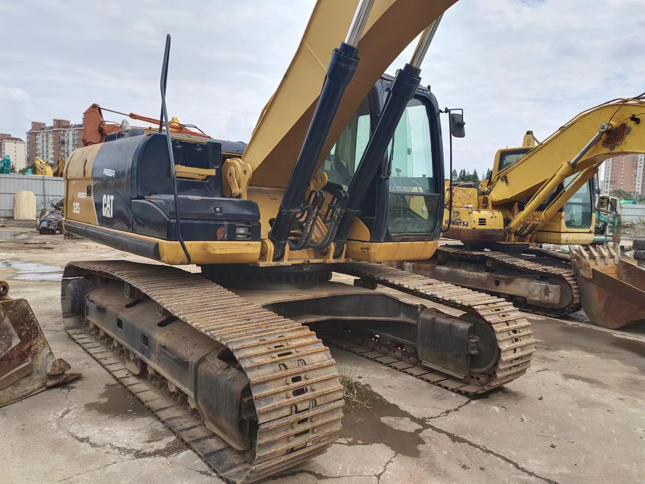 CATERPILLAR 325C - Rupsgraafmachine: afbeelding 3 CATERPILLAR 325C - Rupsgraafmachine: afbeelding 3