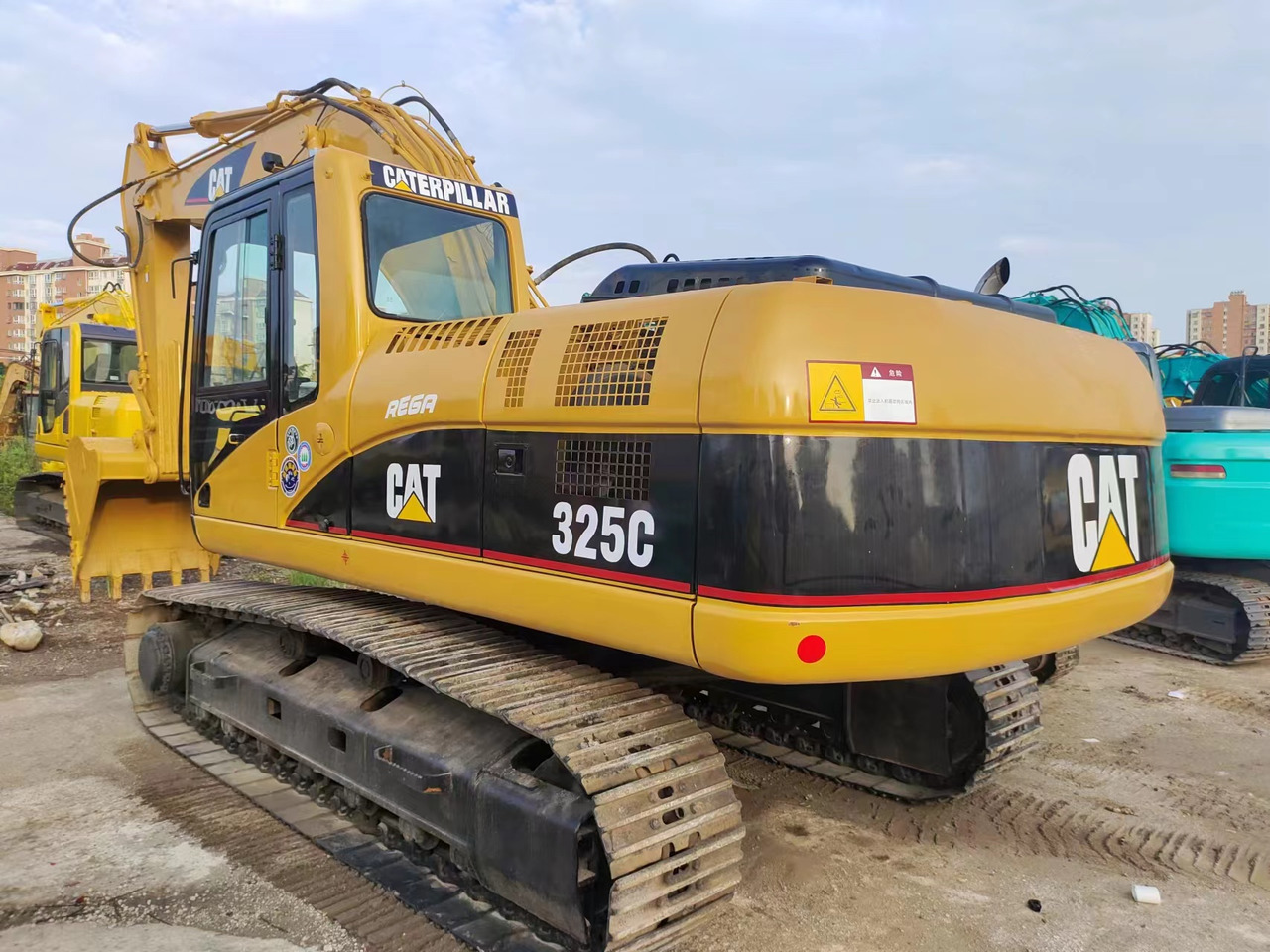 CATERPILLAR 325C - Rupsgraafmachine: afbeelding 1 CATERPILLAR 325C - Rupsgraafmachine: afbeelding 1