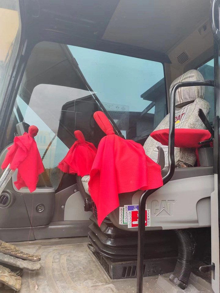 CATERPILLAR CAT 320D - Rupsgraafmachine: afbeelding 4 CATERPILLAR CAT 320D - Rupsgraafmachine: afbeelding 4