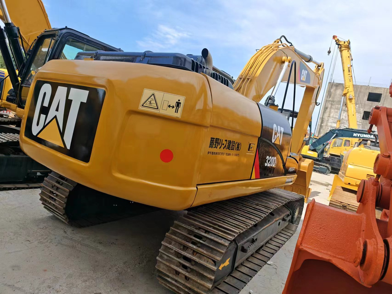 CATERPILLAR CAT 320D2 - Rupsgraafmachine: afbeelding 2 CATERPILLAR CAT 320D2 - Rupsgraafmachine: afbeelding 2