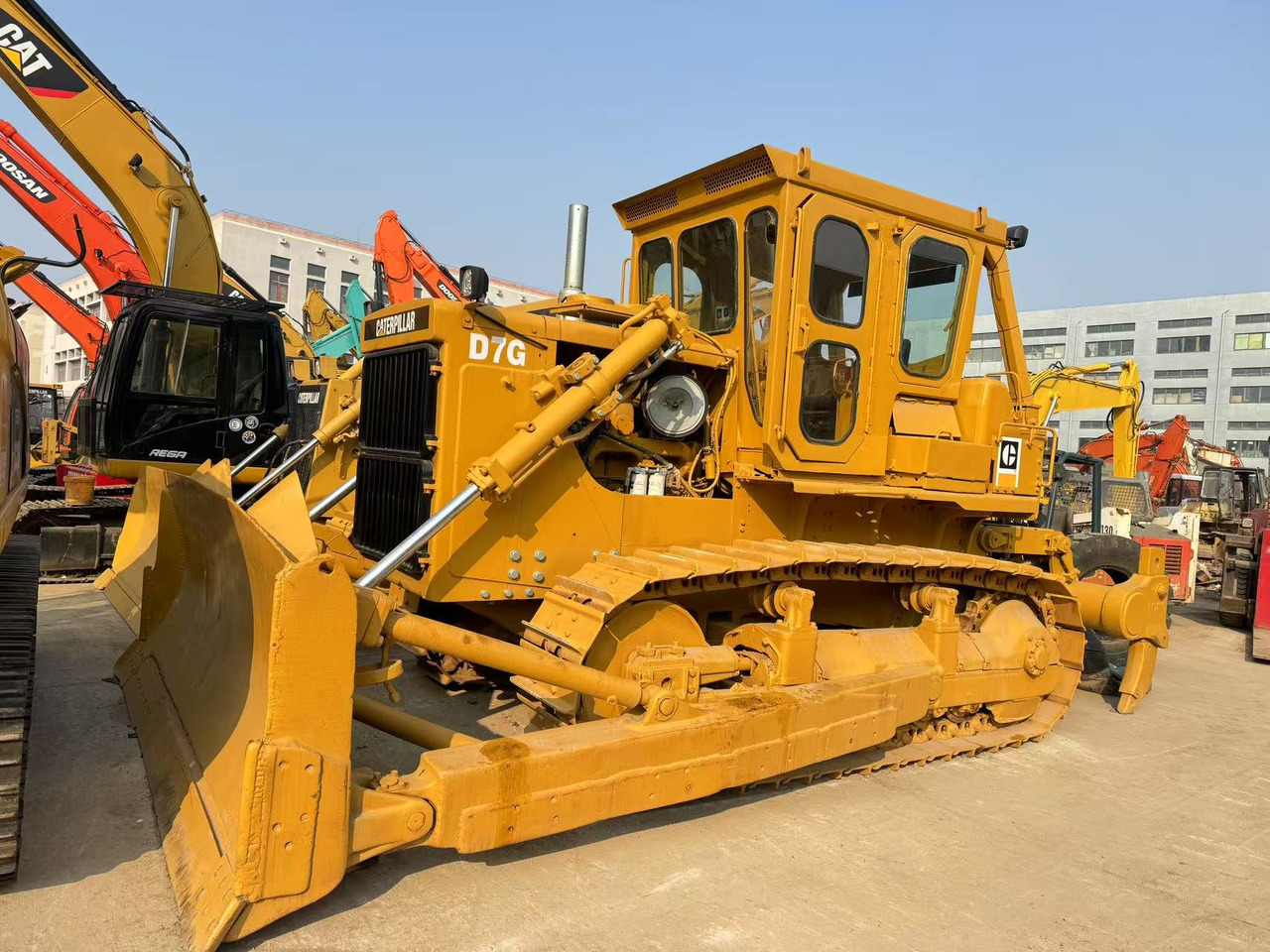 CATERPILLAR D7G - Bulldozer: afbeelding 1 CATERPILLAR D7G - Bulldozer: afbeelding 1