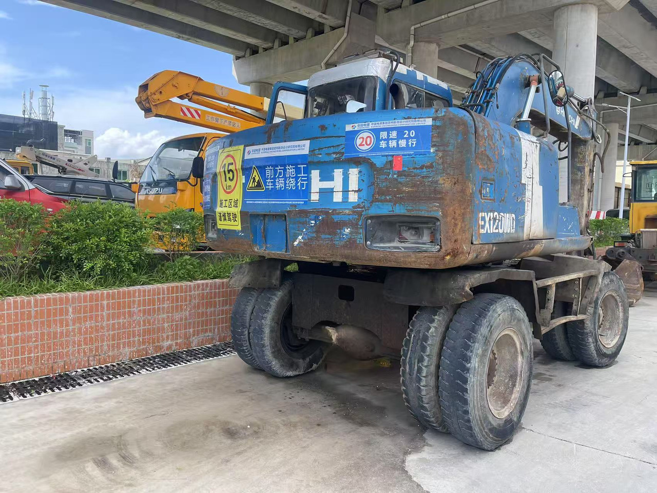HITACHI EX100WD-2 - Mobiele graafmachine: afbeelding 3 HITACHI EX100WD-2 - Mobiele graafmachine: afbeelding 3