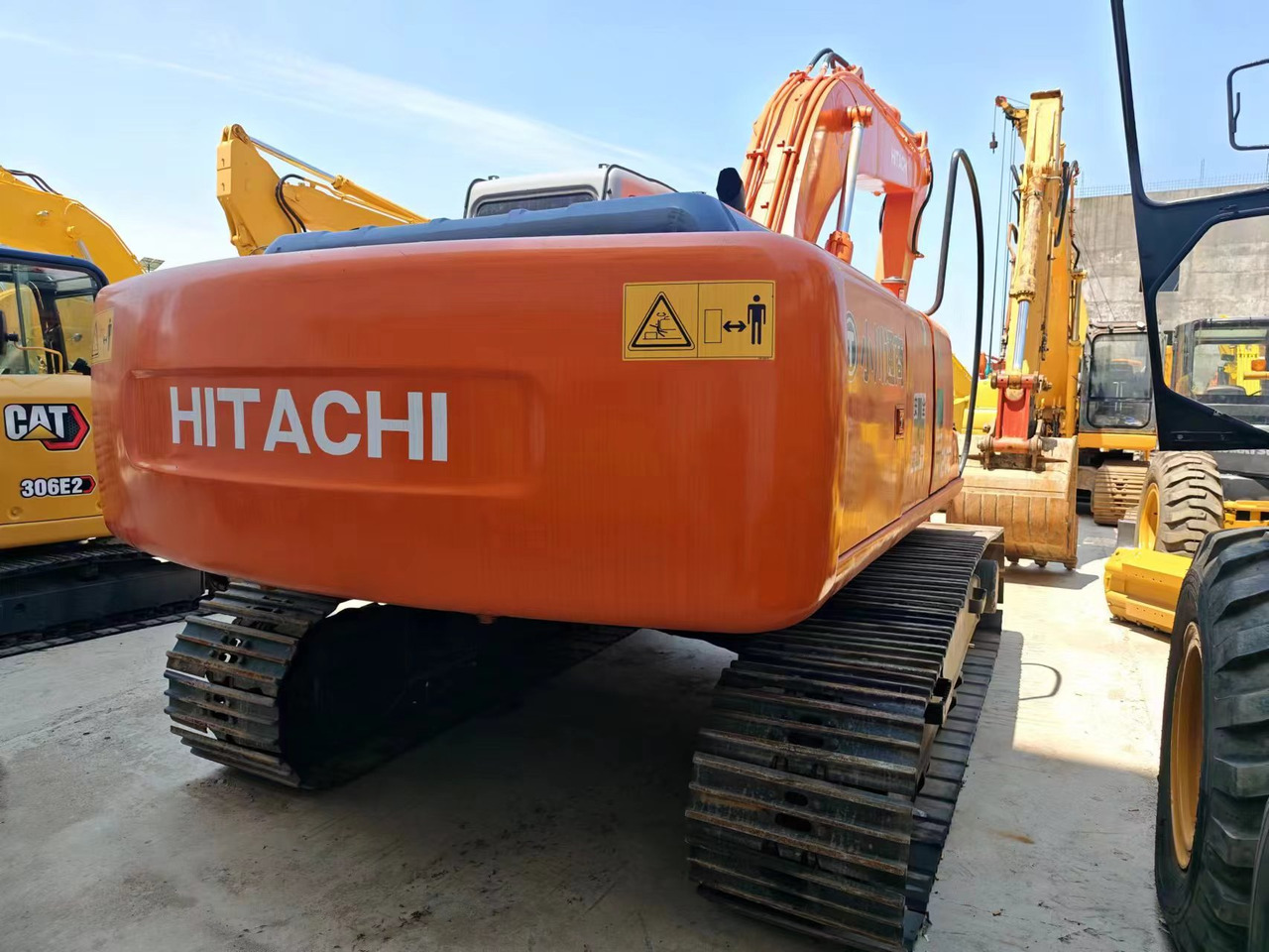 HITACHI EX200-5 - Rupsgraafmachine: afbeelding 2 HITACHI EX200-5 - Rupsgraafmachine: afbeelding 2