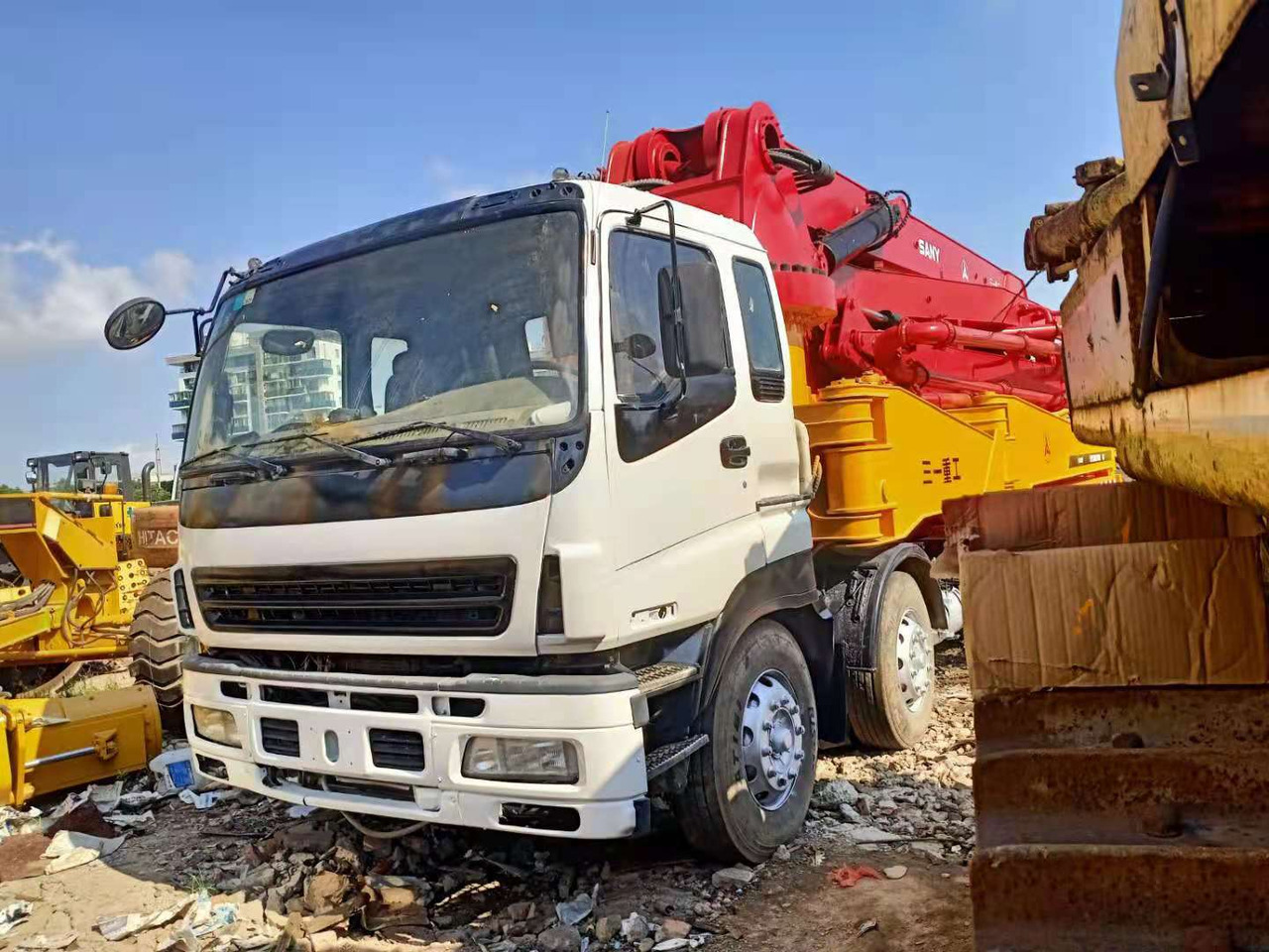 ISUZU 48M - Betonpomp: afbeelding 1 ISUZU 48M - Betonpomp: afbeelding 1