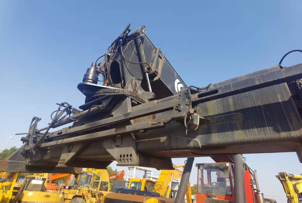 KALMAR DRF450 - Reach stacker: afbeelding 4 KALMAR DRF450 - Reach stacker: afbeelding 4