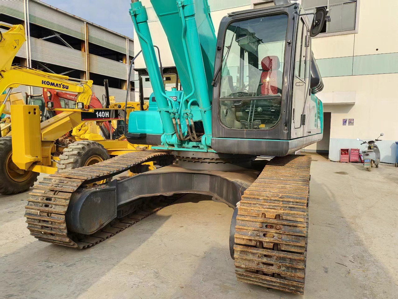 KOBELCO SK350LC-8 - Rupsgraafmachine: afbeelding 2 KOBELCO SK350LC-8 - Rupsgraafmachine: afbeelding 2