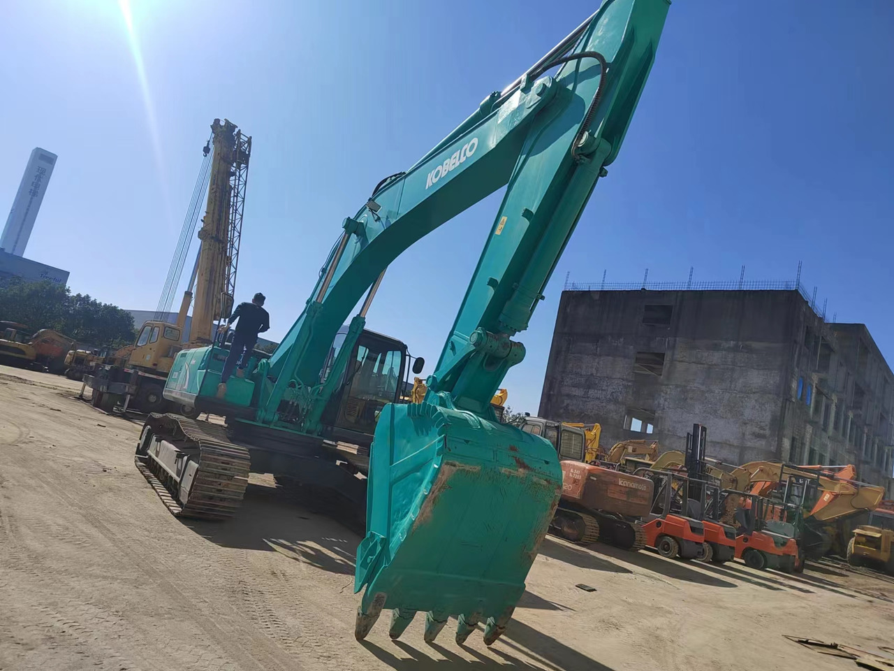 KOBELCO SK350LC-8 - Rupsgraafmachine: afbeelding 1 KOBELCO SK350LC-8 - Rupsgraafmachine: afbeelding 1