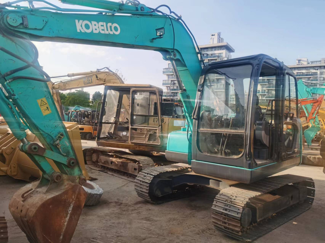 KOBELCO SK75 - Minigraafmachine: afbeelding 1 KOBELCO SK75 - Minigraafmachine: afbeelding 1