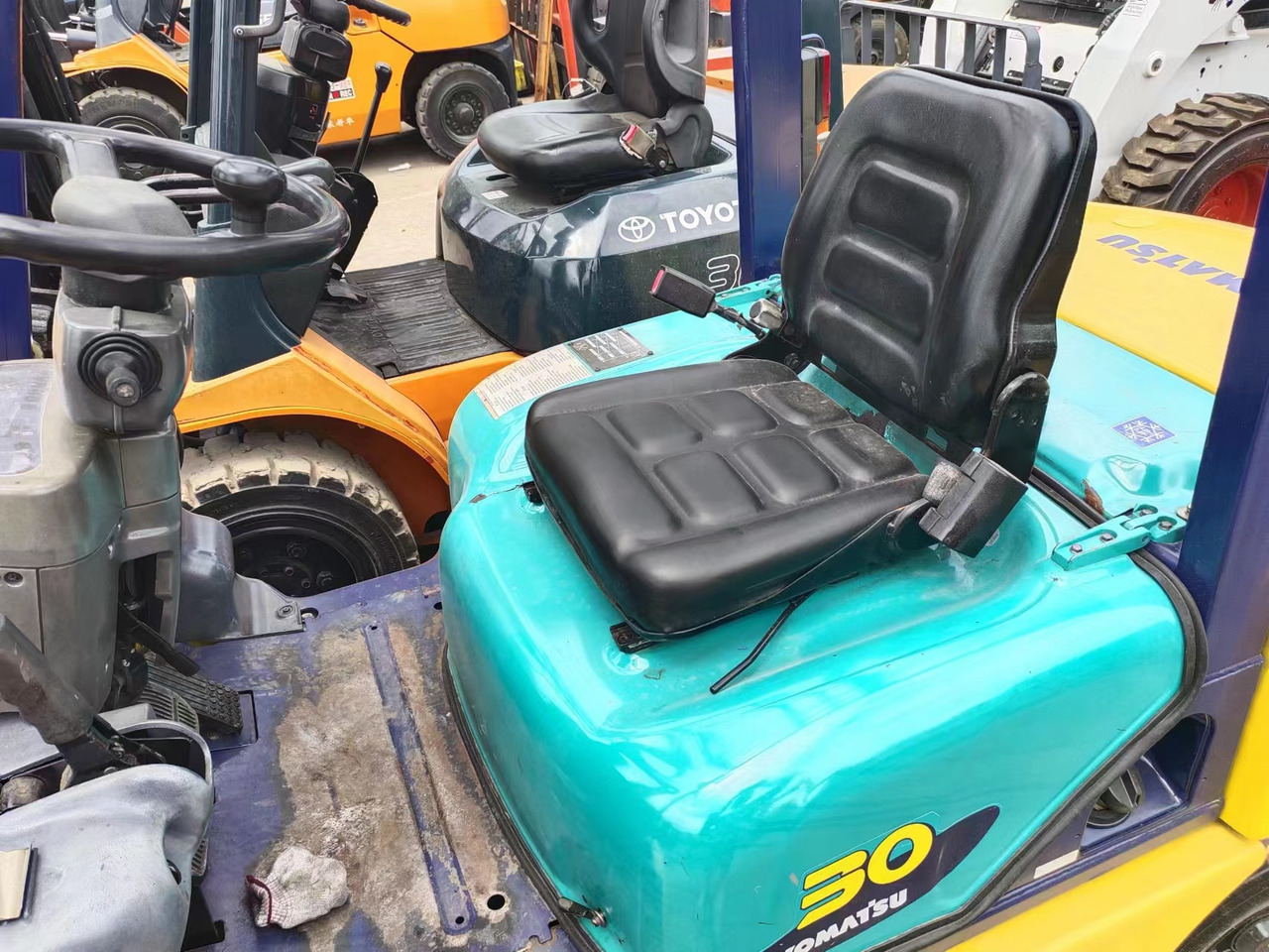 KOMATSU FD30 - Diesel heftruck: afbeelding 5 KOMATSU FD30 - Diesel heftruck: afbeelding 5