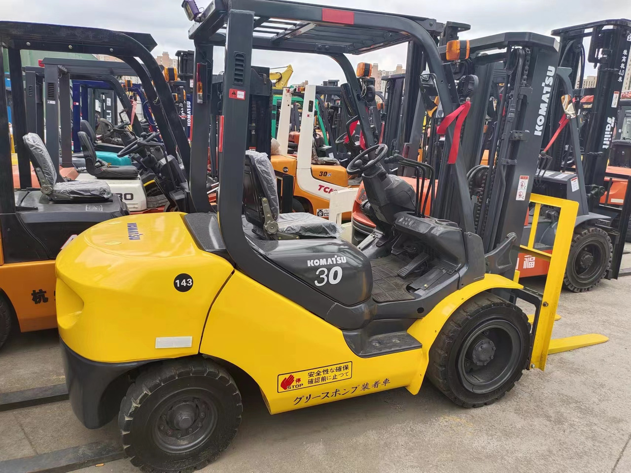 KOMATSU FD30 FD50 FD70 Japanese diesel forklift - Diesel heftruck: afbeelding 5 KOMATSU FD30 FD50 FD70 Japanese diesel forklift - Diesel heftruck: afbeelding 5