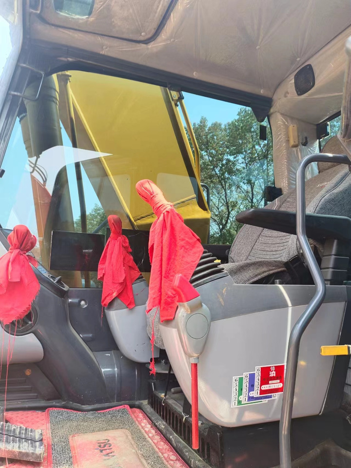 KOMATSU PC200-8 - Rupsgraafmachine: afbeelding 3 KOMATSU PC200-8 - Rupsgraafmachine: afbeelding 3