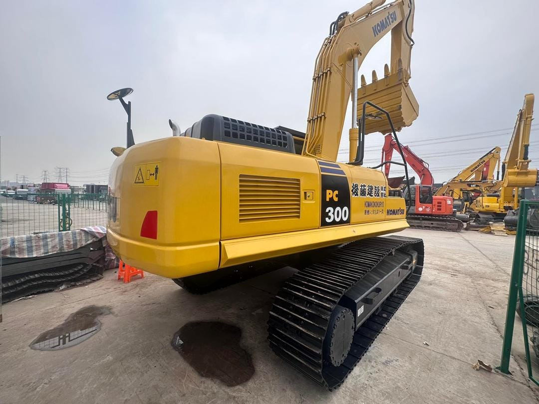 KOMATSU PC300-8 - Rupsgraafmachine: afbeelding 3 KOMATSU PC300-8 - Rupsgraafmachine: afbeelding 3