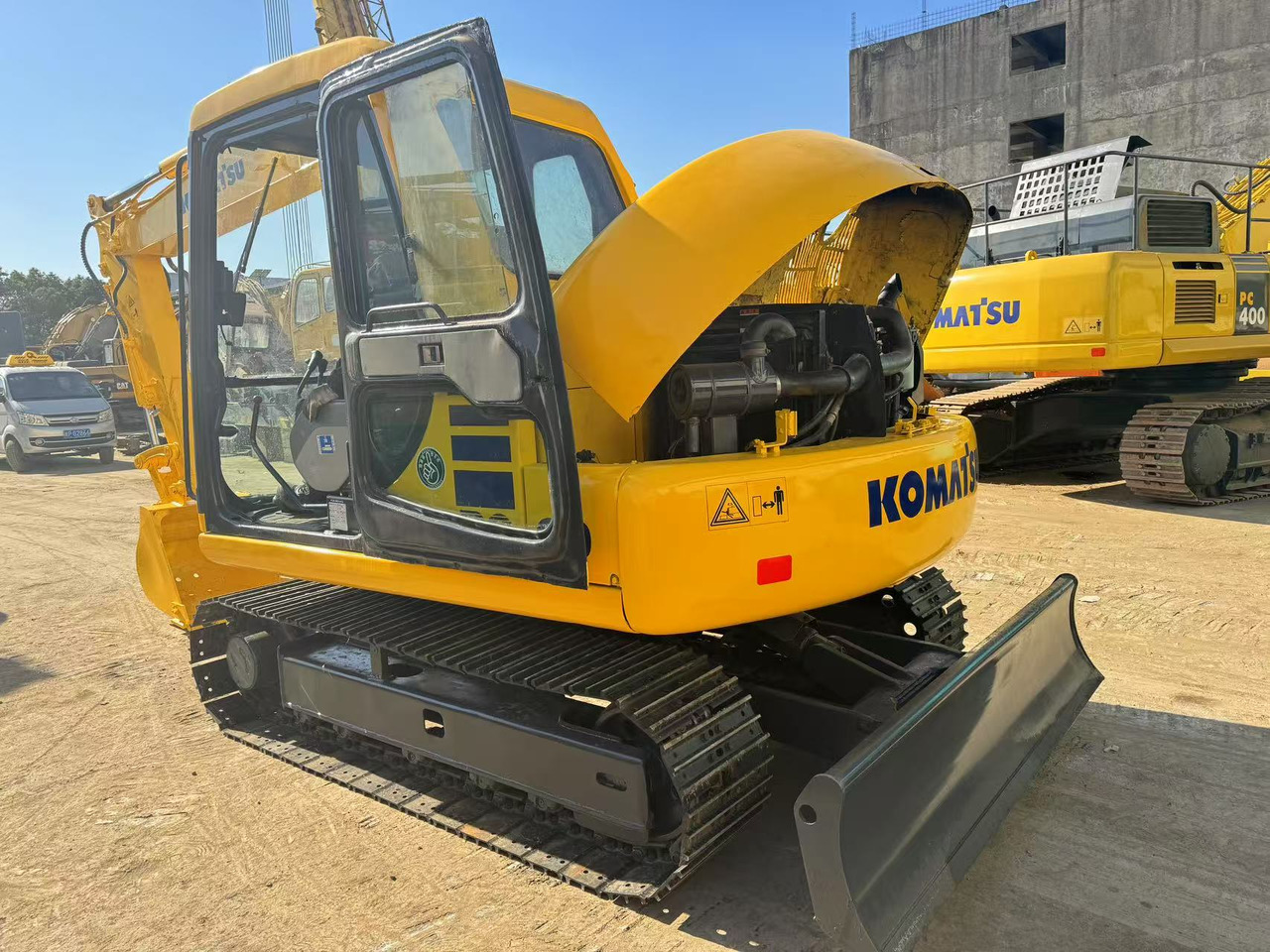 KOMATSU PC60-7 - Rupsgraafmachine: afbeelding 2 KOMATSU PC60-7 - Rupsgraafmachine: afbeelding 2