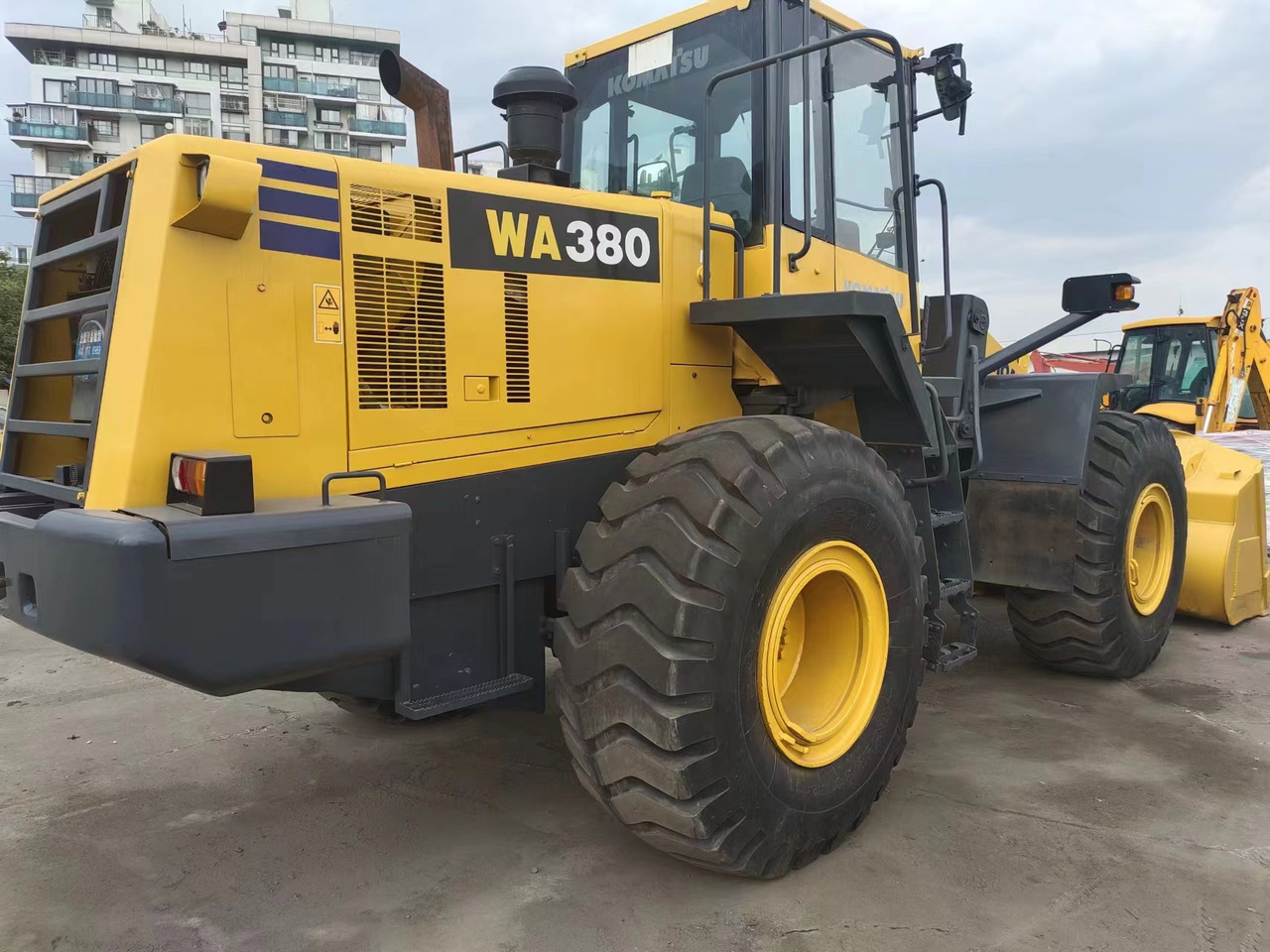 KOMATSU WA380-6 - Wiellader: afbeelding 1 KOMATSU WA380-6 - Wiellader: afbeelding 1