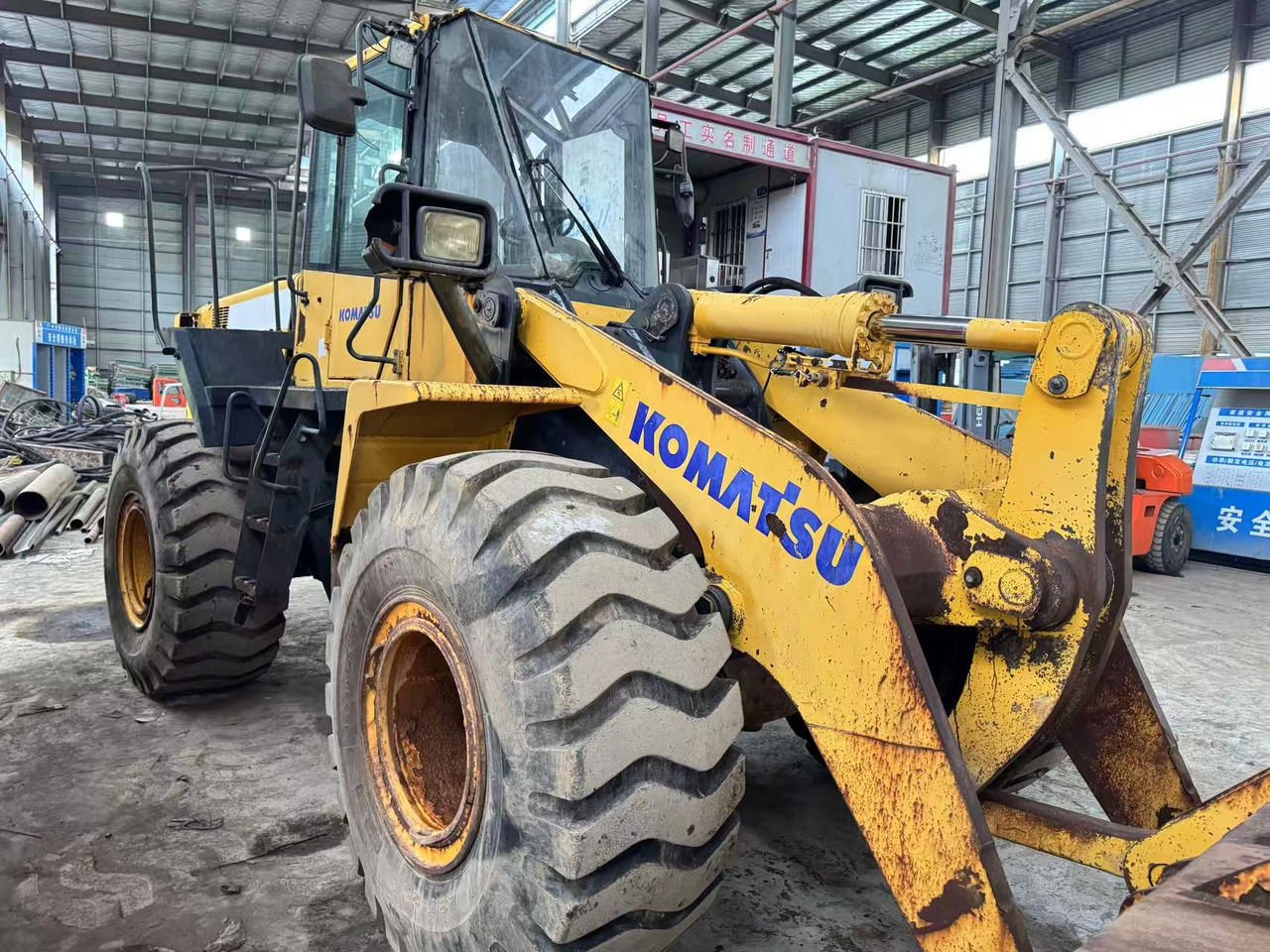 KOMATSU WA380Z-6 - Wiellader: afbeelding 4 KOMATSU WA380Z-6 - Wiellader: afbeelding 4