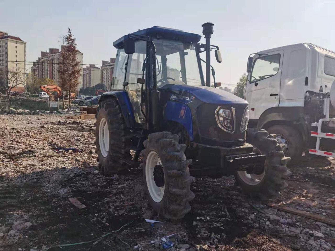 LOVOL M1104 - Tractor: afbeelding 3 LOVOL M1104 - Tractor: afbeelding 3