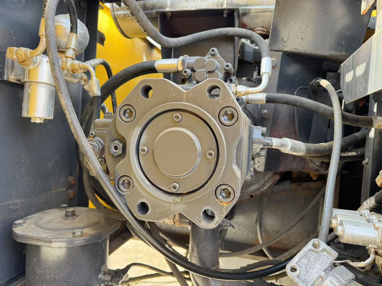 SUMITOMO SH200 - Rupsgraafmachine: afbeelding 4 SUMITOMO SH200 - Rupsgraafmachine: afbeelding 4