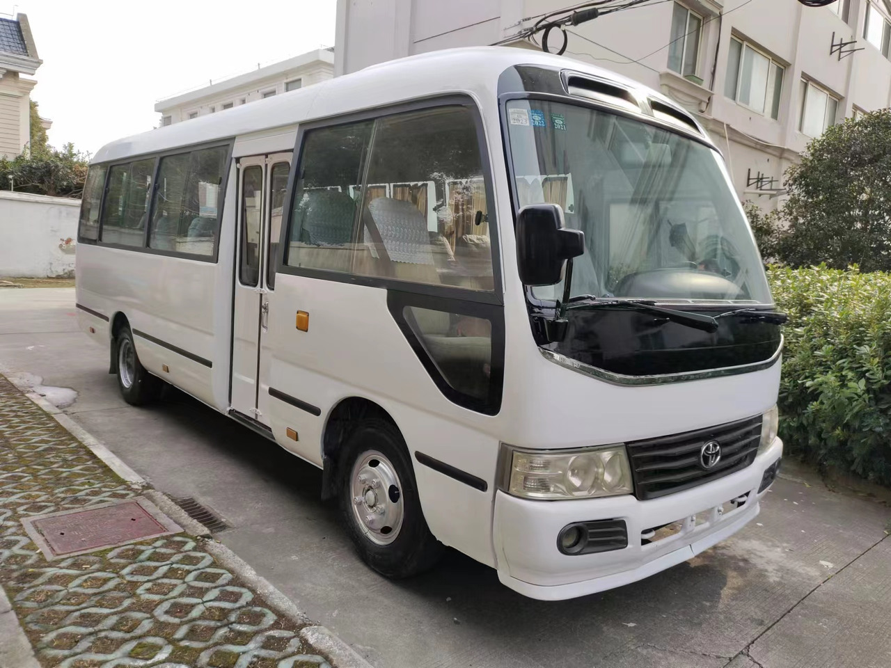 TOYOTA coaster - Minibus, Personenvervoer: afbeelding 1 TOYOTA coaster - Minibus, Personenvervoer: afbeelding 1