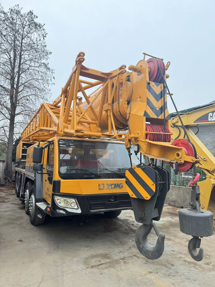 XCMG QY100K - Mobiele kraan: afbeelding 1 XCMG QY100K - Mobiele kraan: afbeelding 1