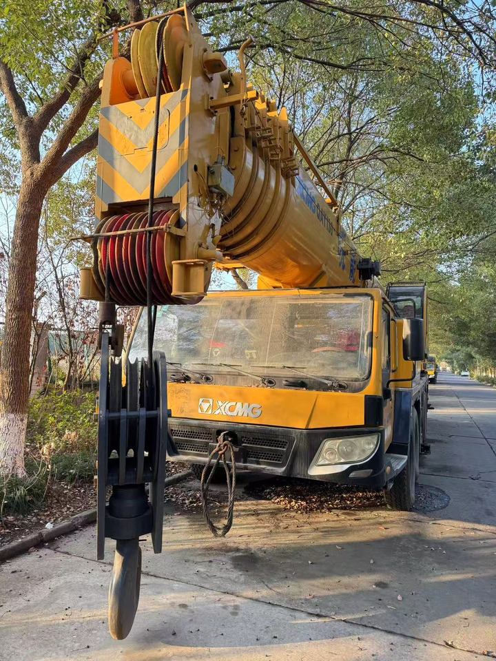 XCMG QY130K - Mobiele kraan: afbeelding 4 XCMG QY130K - Mobiele kraan: afbeelding 4