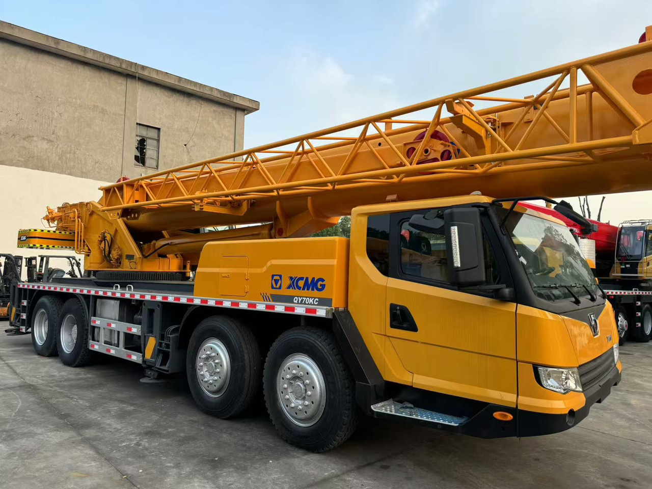 XCMG QY70K - Mobiele kraan: afbeelding 3 XCMG QY70K - Mobiele kraan: afbeelding 3