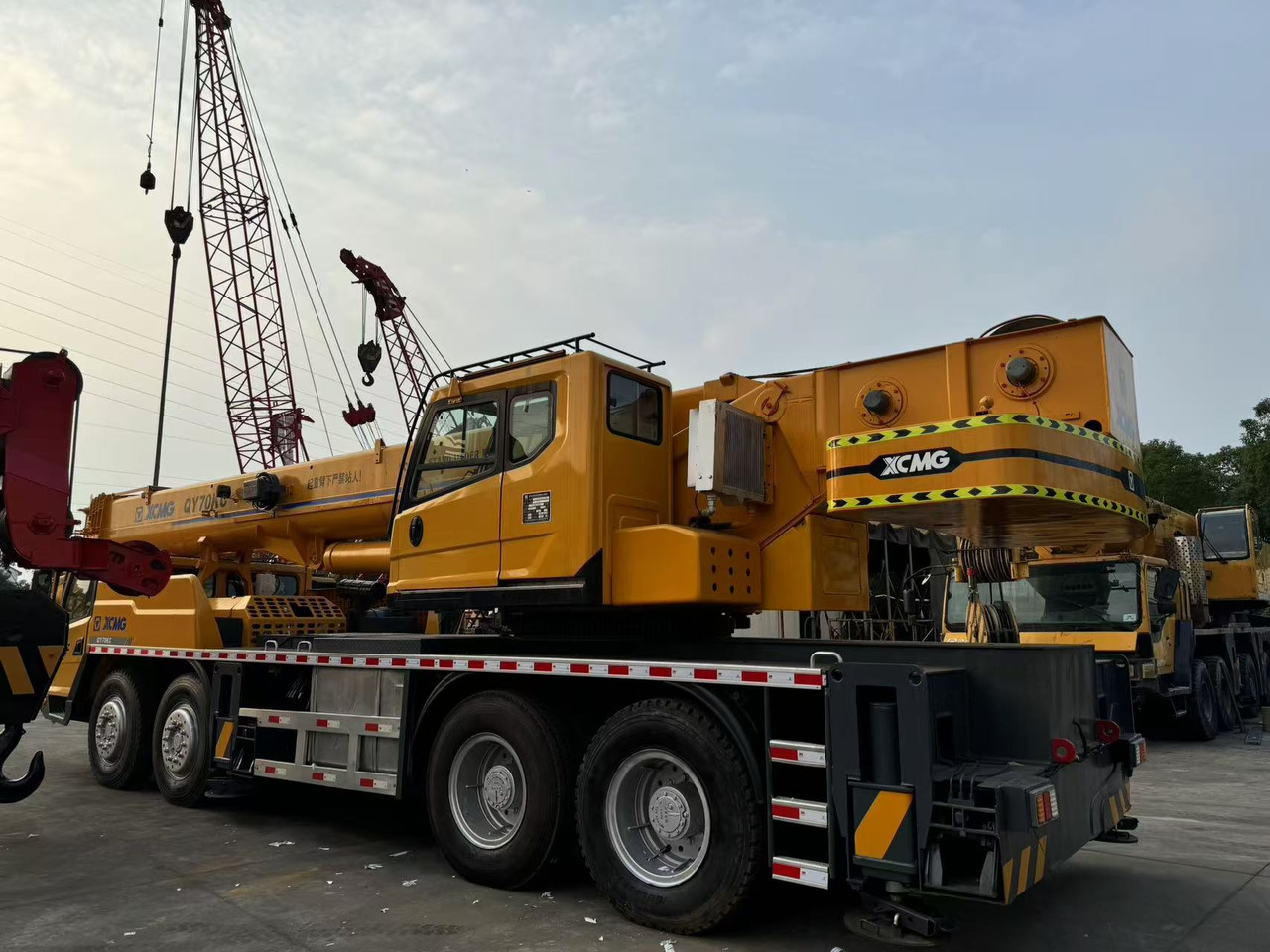 XCMG QY70K - Mobiele kraan: afbeelding 4 XCMG QY70K - Mobiele kraan: afbeelding 4