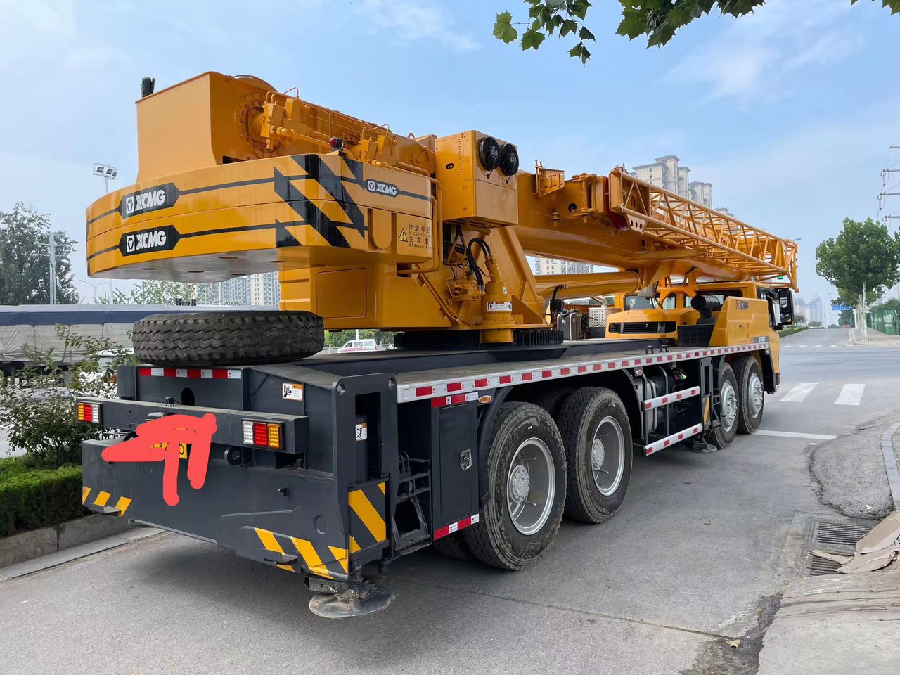 XCMG QY70K - Mobiele kraan: afbeelding 2 XCMG QY70K - Mobiele kraan: afbeelding 2