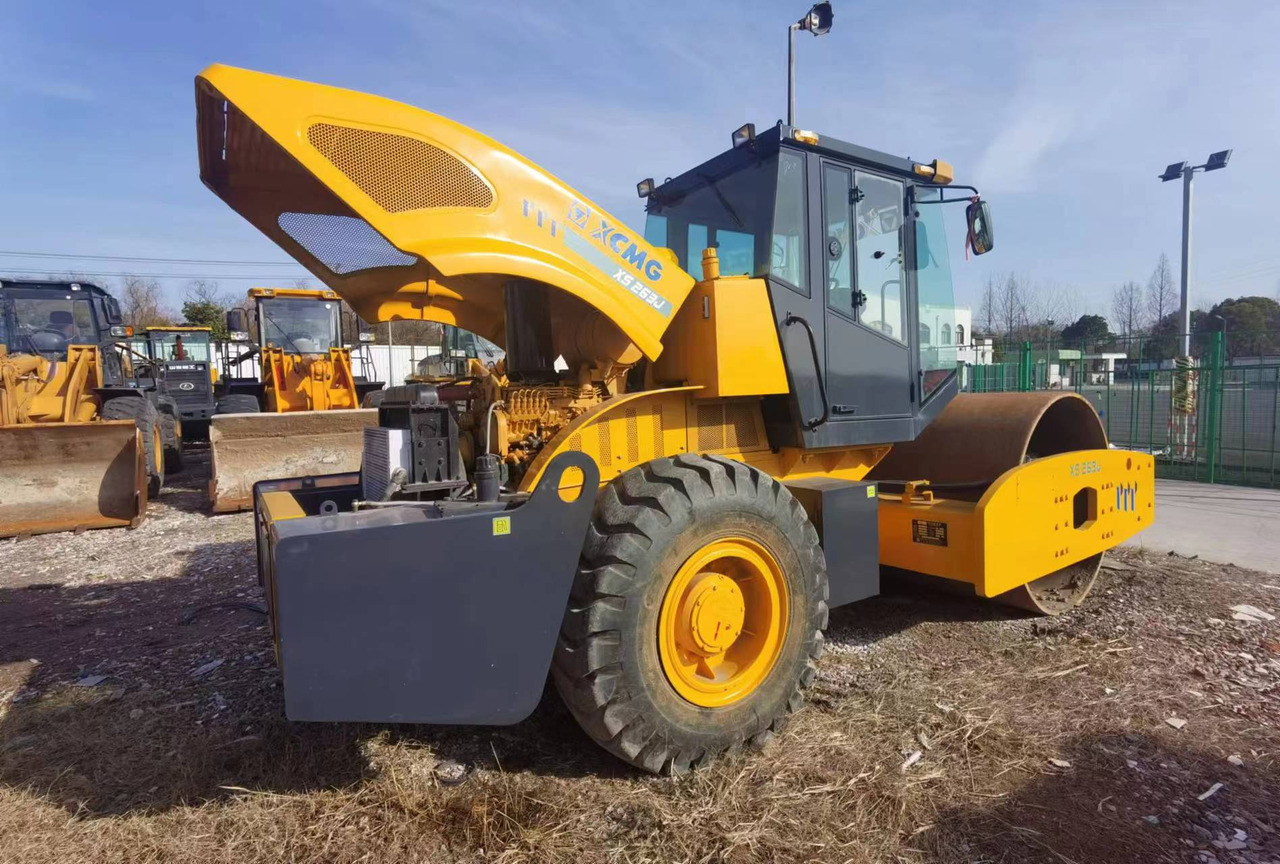 XCMG XS263J - Schapenpootwals/ Grondverdichter: afbeelding 3 XCMG XS263J - Schapenpootwals/ Grondverdichter: afbeelding 3