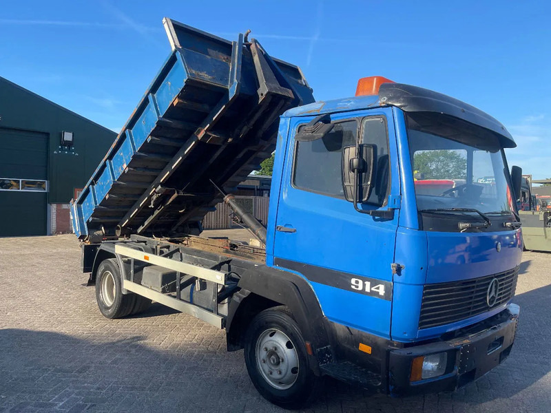 Mercedes-Benz 914 Tipper - Kipper vrachtwagen: afbeelding 1 Mercedes-Benz 914 Tipper - Kipper vrachtwagen: afbeelding 1