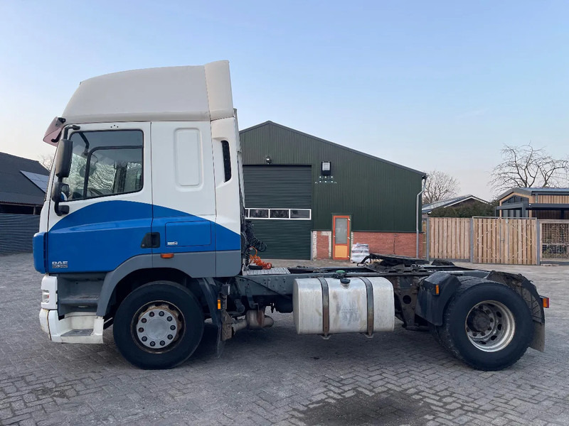 DAF CF 85 Tractor unit - Trekker: afbeelding 4 DAF CF 85 Tractor unit - Trekker: afbeelding 4