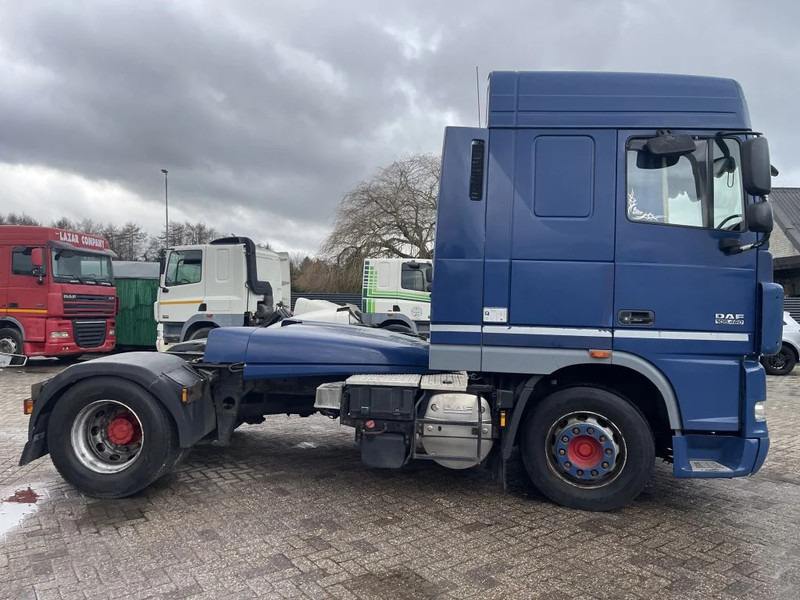 DAF XF 105.460 Tractor unit - Trekker: afbeelding 4 DAF XF 105.460 Tractor unit - Trekker: afbeelding 4