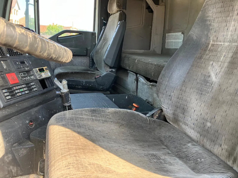 Iveco Eurostar 440.42 Tractor unit - Trekker: afbeelding 4 Iveco Eurostar 440.42 Tractor unit - Trekker: afbeelding 4