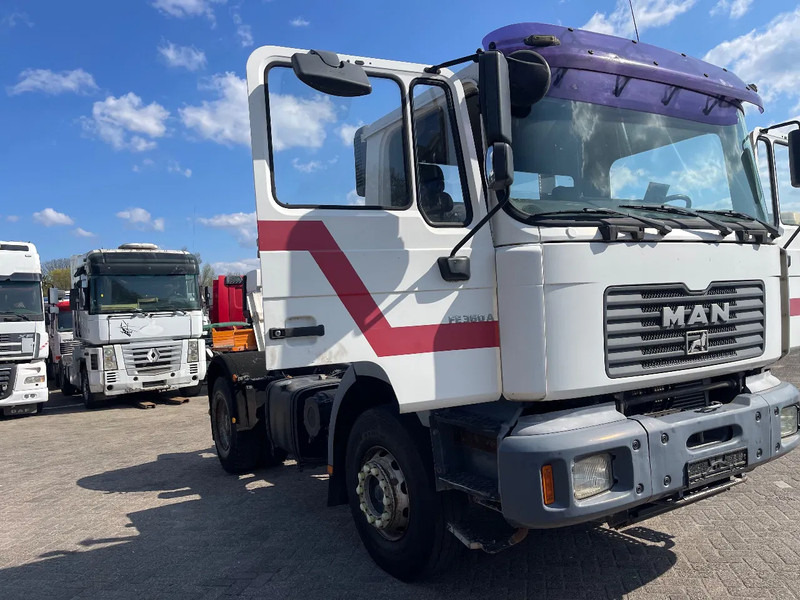 MAN 19 Spring Spring TRACTOR UNIT - Trekker: afbeelding 1 MAN 19 Spring Spring TRACTOR UNIT - Trekker: afbeelding 1