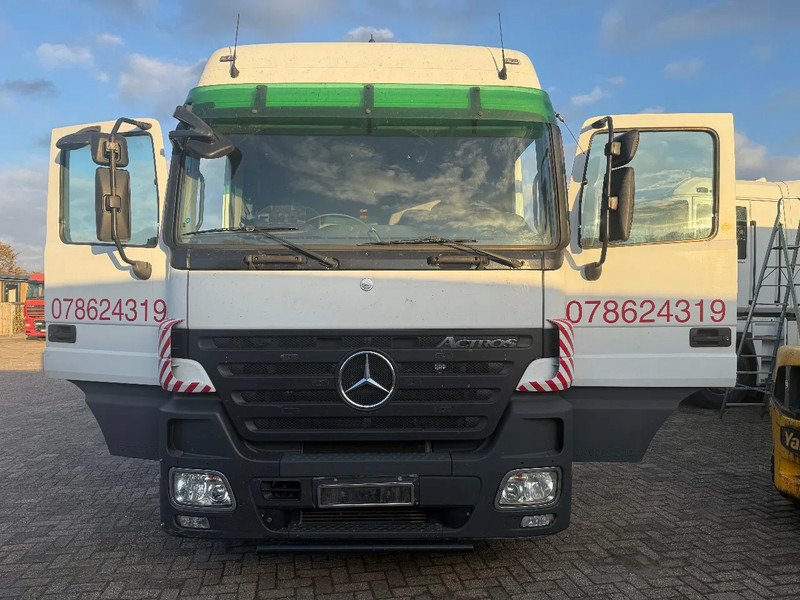 Mercedes-Benz Actros 1844 Tractor unit - Trekker: afbeelding 2 Mercedes-Benz Actros 1844 Tractor unit - Trekker: afbeelding 2