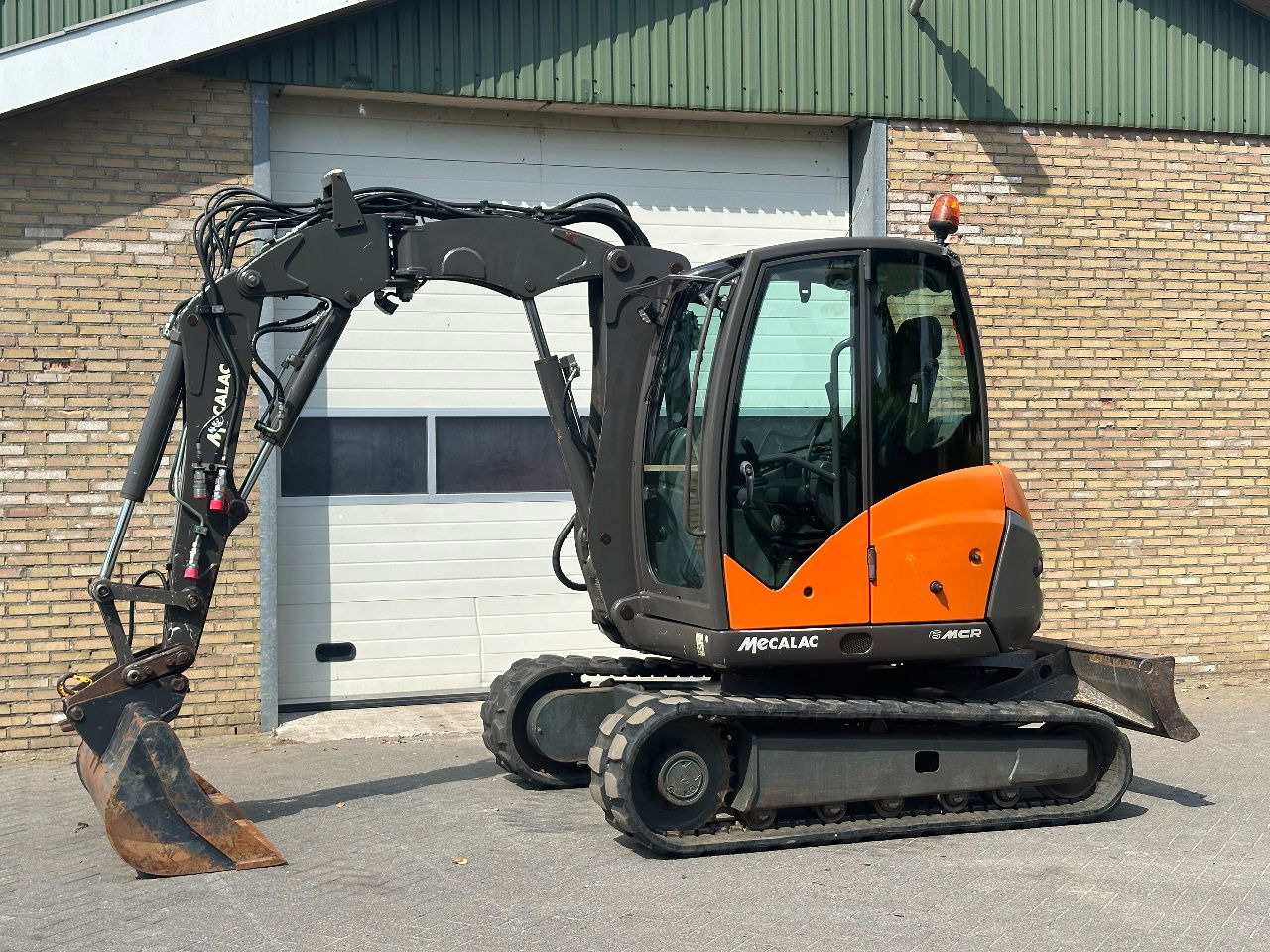 Mecalac 6MCR - Minigraafmachine: afbeelding 1 Mecalac 6MCR - Minigraafmachine: afbeelding 1
