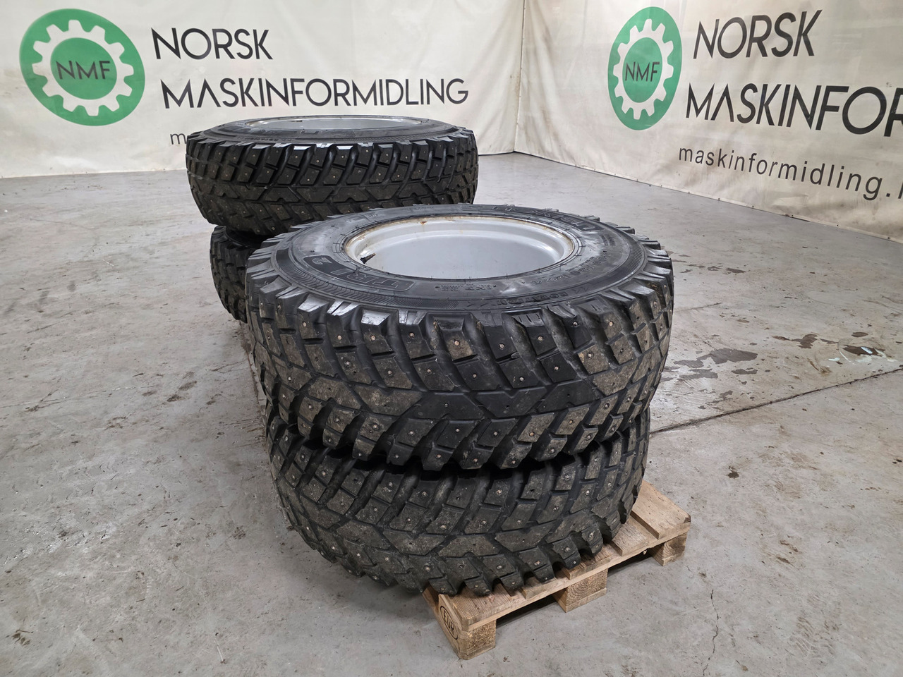 Andre TRI 2 Vinterdekk - Tractor: afbeelding 2 Andre TRI 2 Vinterdekk - Tractor: afbeelding 2