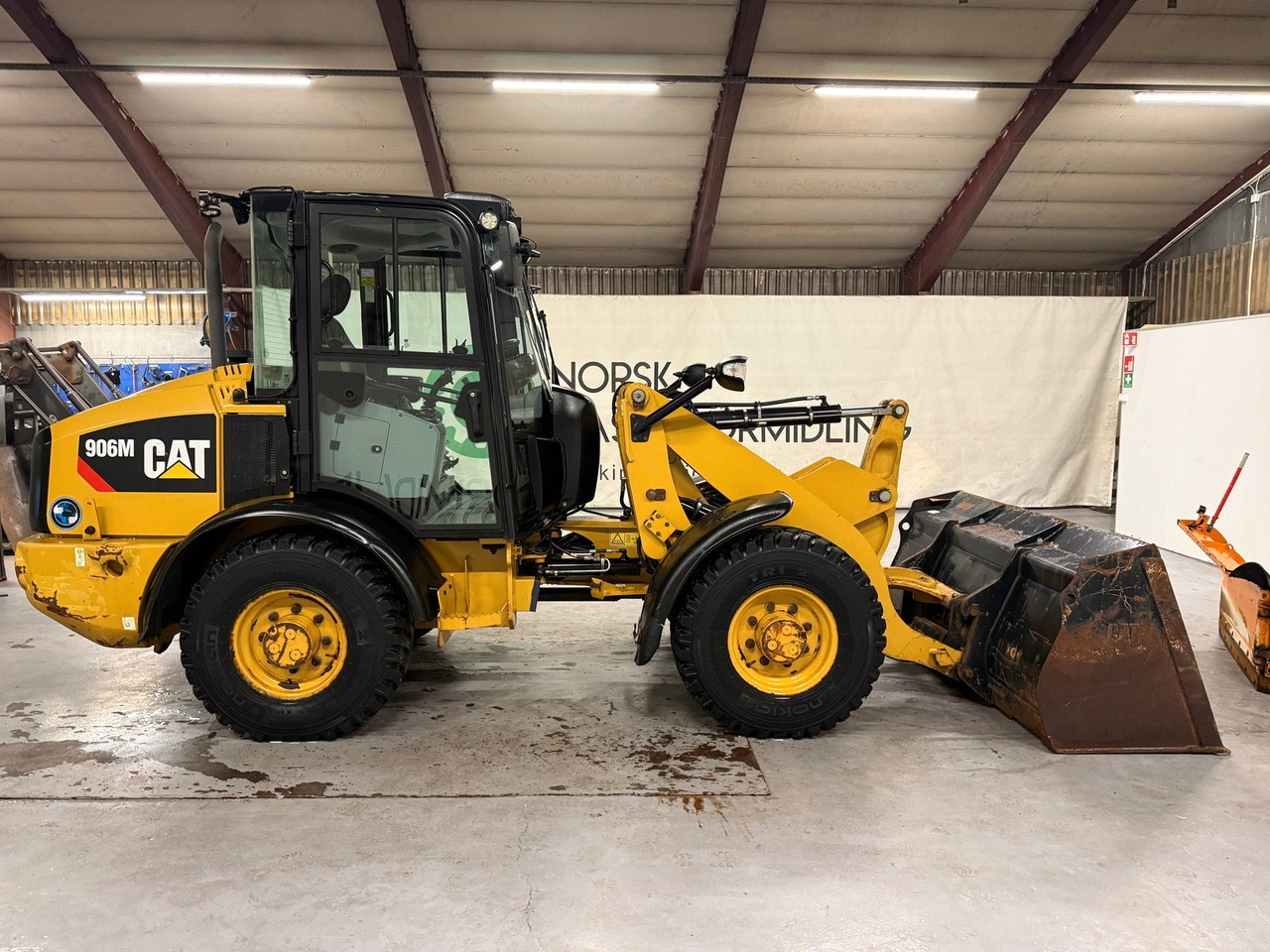 Cat 906M High Flow, 40 km/t med skuff og plog # TIL LEIE# - Wiellader: afbeelding 5 Cat 906M High Flow, 40 km/t med skuff og plog # TIL LEIE# - Wiellader: afbeelding 5