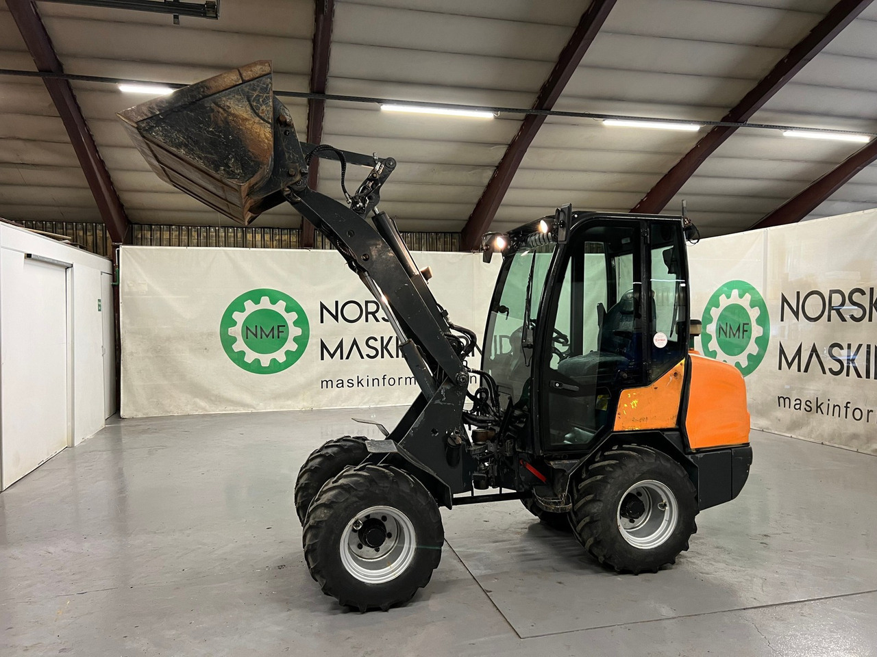 Giant V452T X-TRA HD - Wiellader: afbeelding 1 Giant V452T X-TRA HD - Wiellader: afbeelding 1