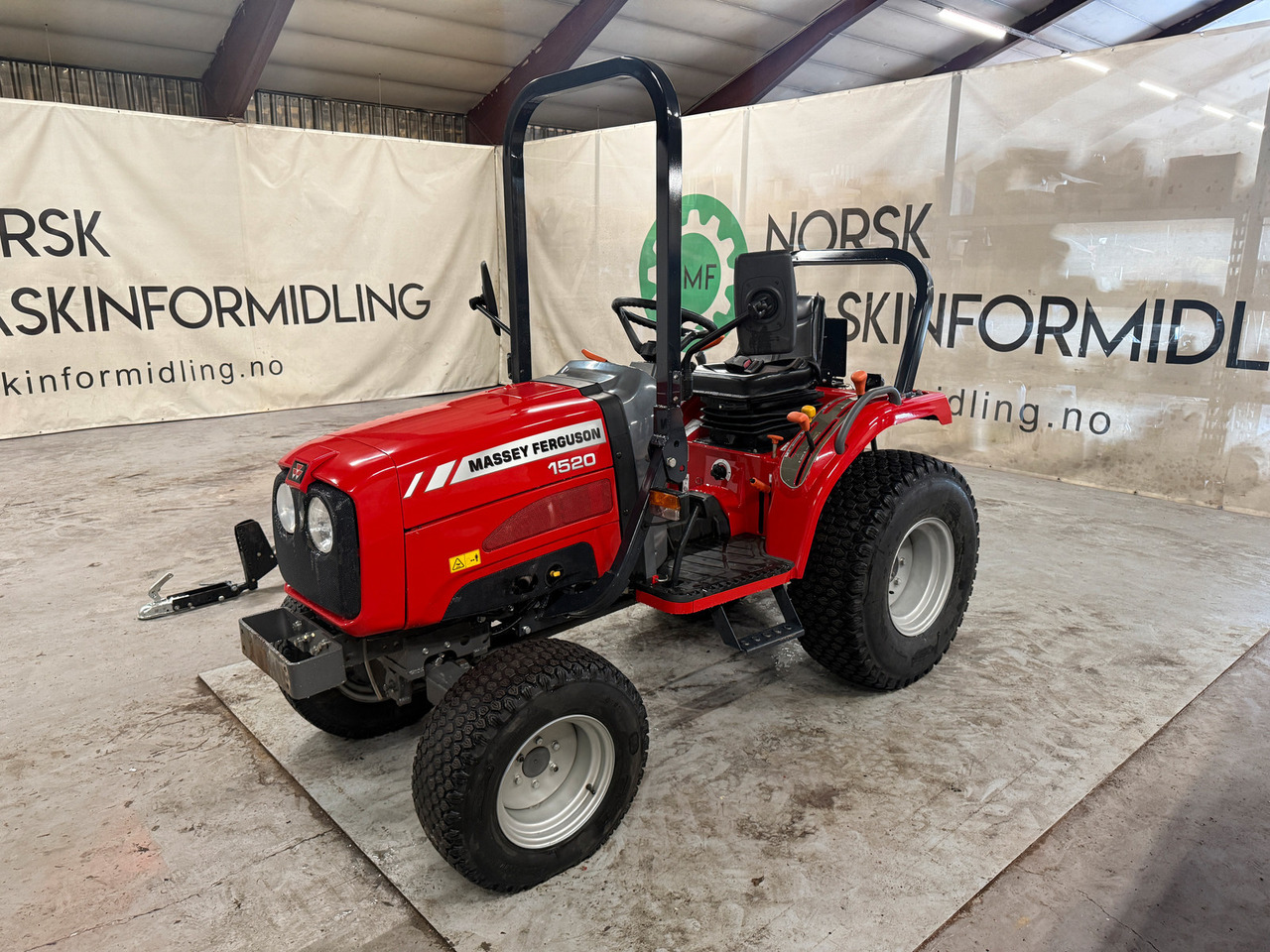 Massey Ferguson 1520 #MVA FRI# - Tractor: afbeelding 1 Massey Ferguson 1520 #MVA FRI# - Tractor: afbeelding 1