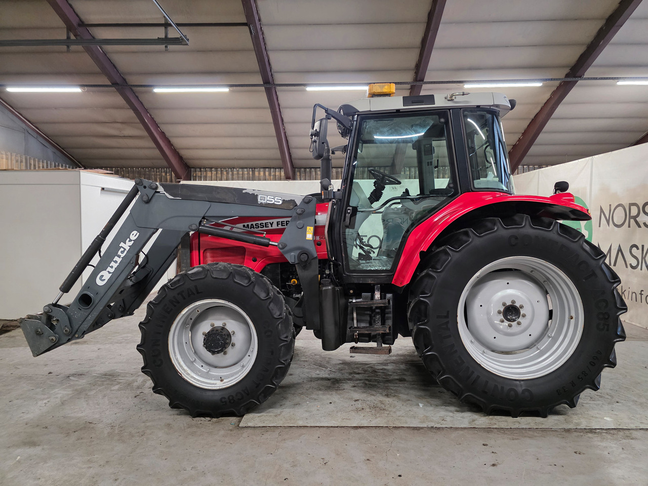 Massey Ferguson 6460 Dyna 6 - Tractor: afbeelding 2 Massey Ferguson 6460 Dyna 6 - Tractor: afbeelding 2