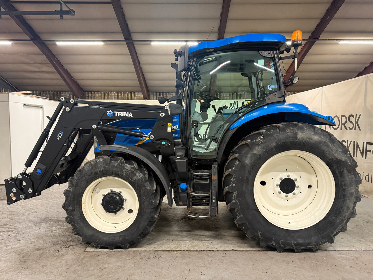 New Holland T6.140 EC - Tractor: afbeelding 2 New Holland T6.140 EC - Tractor: afbeelding 2